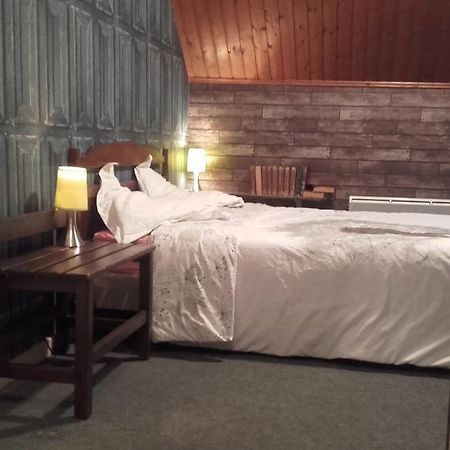 Auberge De Mandrin Dullin Экстерьер фото