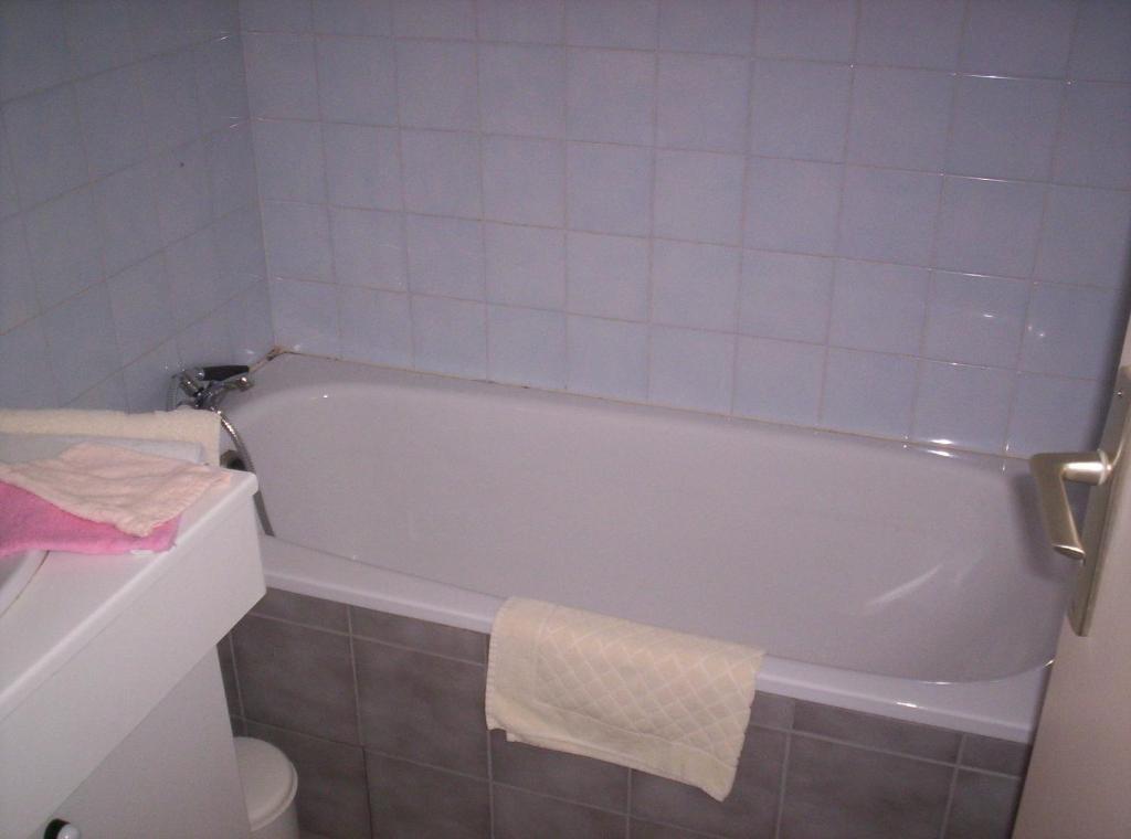 Auberge De Mandrin Dullin Номер фото